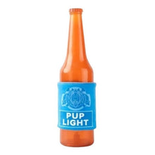 Charger l'image dans la galerie, Hugsmart "Boozy Tailz" Jouet en caoutchouc & tissu craquant pour chien - Pup Light