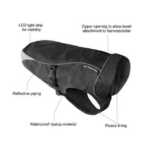 Charger l'image dans la galerie, Kurgo Manteau pour chien North Country imperméable avec lumière, Noir