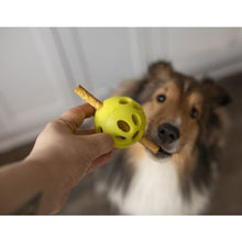 Charger l'image dans la galerie, Messy Mutts ''Totally Pooched, Huff'n Puff Ball'' Jouet balle pour chien, Verte