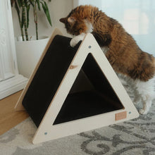 Load image into Gallery viewer, Noba Origin Le Tipi - Tente griffable pour chat - Gris - Triangle