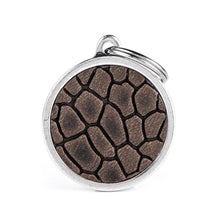 Charger l'image dans la galerie, Médaille pour chien collection BRONX, VRAI CUIR GRIS, GRAND - Boutique Le Jardin Des Animaux -médailleBoutique Le Jardin Des AnimauxCE1054
