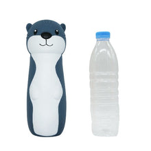 Charger l&#39;image dans la galerie, Bud&#39;z Jouet en latex avec bouteille d&#39;eau recyclée - Loutre
