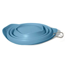 Charger l&#39;image dans la galerie, Kurgo Bol rétractable en silicone Collaps-A-Bowl, Bleu
