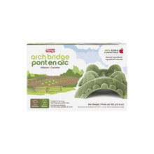 Load image into Gallery viewer, Living World Cachette comestible - Pont en arc - Verte - 165 gr (5,8 oz)
