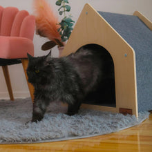 Load image into Gallery viewer, Noba Origin Le Chalet Noba - Maison griffable pour chat - Noir
