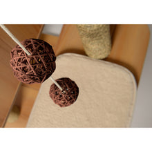 Charger l&#39;image dans la galerie, Meuble V-High Base Vesper, noyer, 56 x 56 x 121,5 cm
